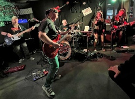 Klösterli Pub | Münsingen | 30 Jahre Mike + Mike&#039;s Abschied. Begrüssung Adrian | 2023